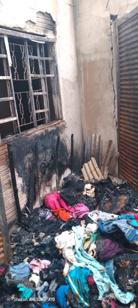 Incêndio destrói casa onde mulher morava com filhos em Dourados; veja como ajudar