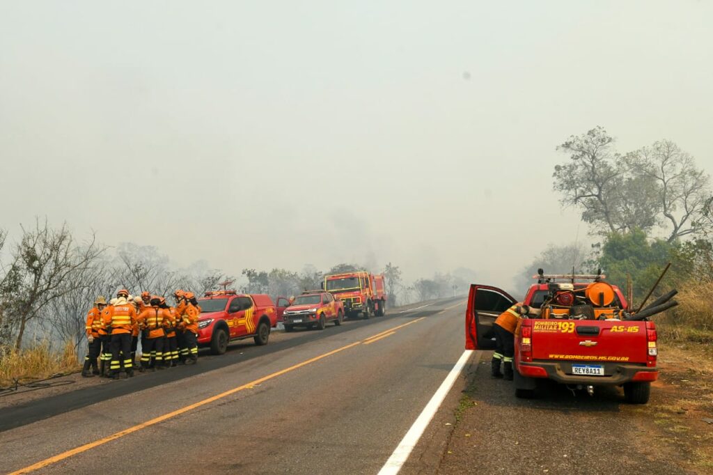 Com chuva abaixo da média e altas temperaturas, MS prepara ações de combate aos incêndios florestais Com chuva abaixo da média e altas temperaturas, MS prepara ações de combate aos incêndios florestais