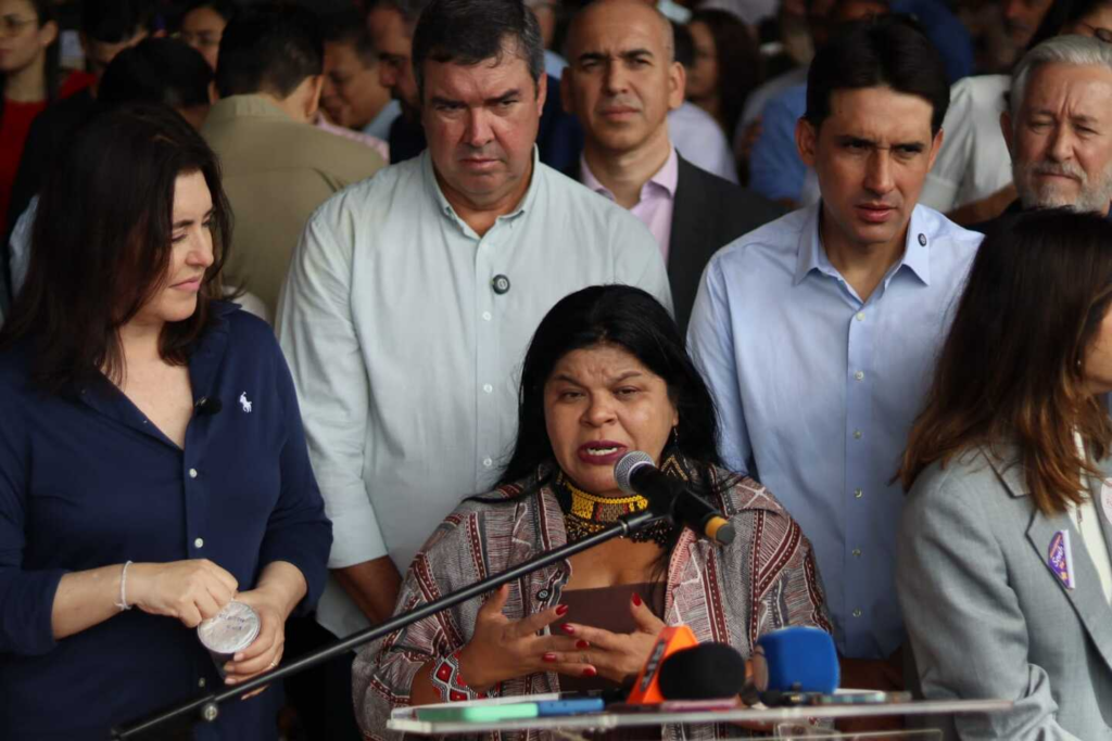 Ministra diz que União vai instalar reservatórios e vê reserva de Dourados como prioridade Ministra diz que União vai instalar reservatórios e vê reserva de Dourados como prioridade