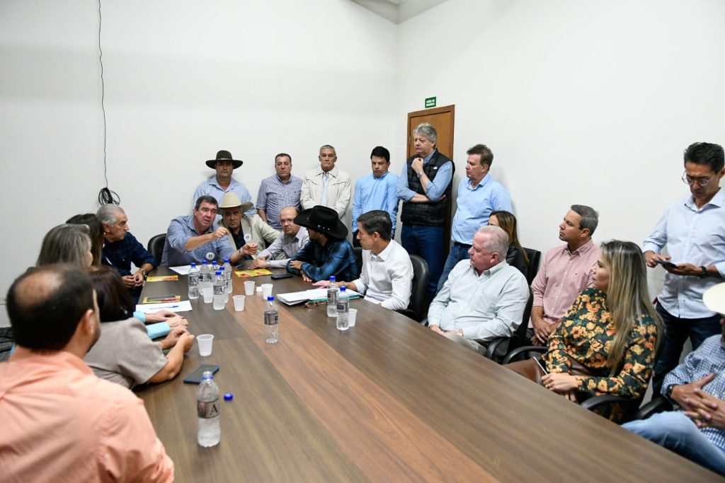 Em Dourados, Governo de MS valoriza setor agropecuário e garante obras de infraestrutura Em Dourados, Governo de MS valoriza setor agropecuário e garante obras de infraestrutura