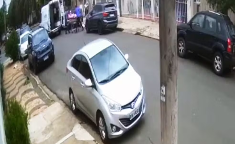 Fotógrafa que morreu após endolaser ouviu de profissionais que procedimento não tinha riscos, diz MP Fotógrafa que morreu após endolaser ouviu de profissionais que procedimento não tinha riscos, diz MP