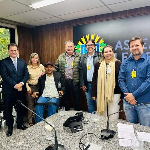 Leite da Manhã: Proleite deve impulsionar cadeia produtiva em MS Leite da Manhã: Proleite deve impulsionar cadeia produtiva em MS