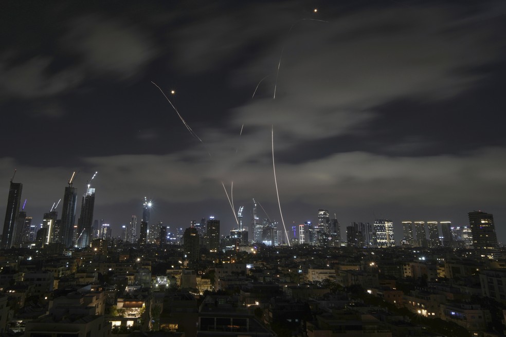 Conflito Irã-Israel entra no 4º dia sem previsão de cessar-fogo; veja o que aconteceu no fim de semana Conflito Irã-Israel entra no 4º dia sem previsão de cessar-fogo; veja o que aconteceu no fim de semana