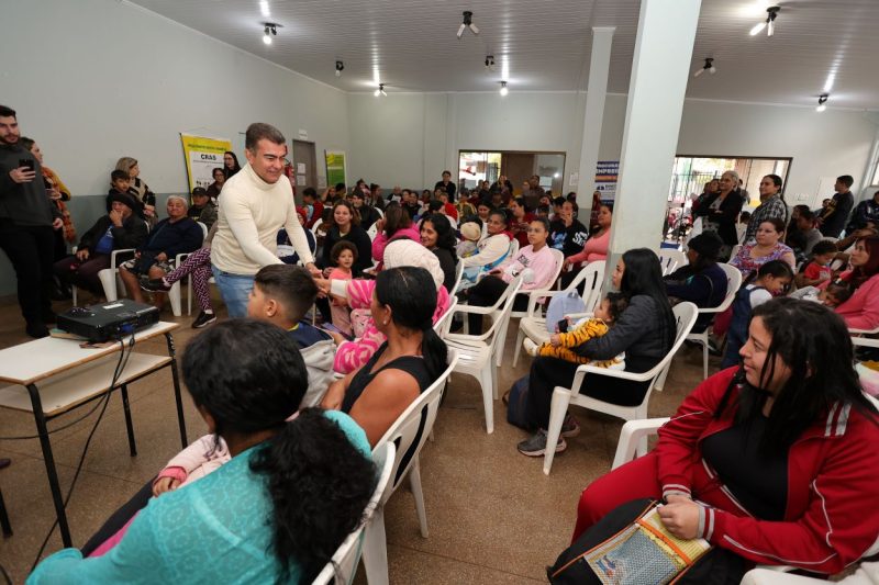 Prefeitura realiza brechó solidário com quase 2 mil peças no Cras do Jóquei Clube Prefeitura realiza brechó solidário com quase 2 mil peças no Cras do Jóquei Clube