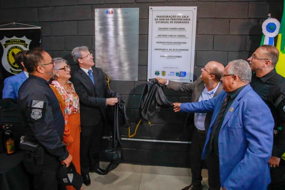 Estado entrega equipamentos à Penitenciária de Dourados e inaugura sala da OAB Estado entrega equipamentos à Penitenciária de Dourados e inaugura sala da OAB
