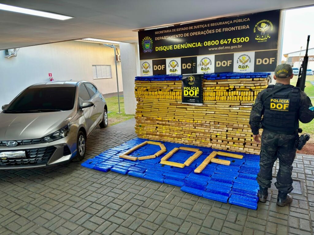DOF apreende HB20 roubado com mais de mil quilos de drogas em Dourados DOF apreende HB20 roubado com mais de mil quilos de drogas em Dourados