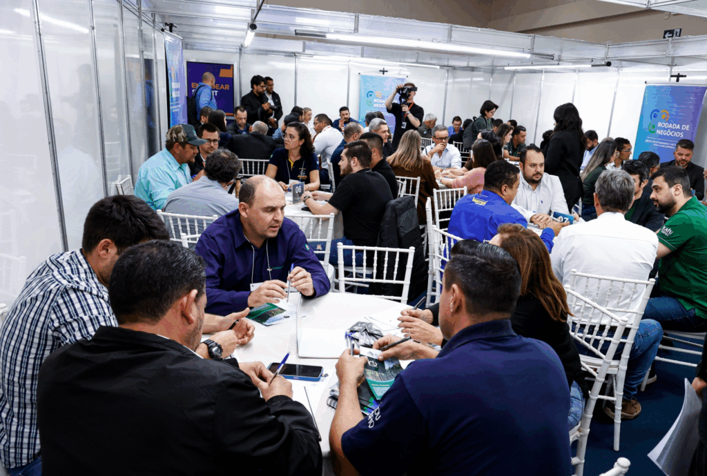 Em Dourados, Encadear Summit gera mais de R$ 17,4 milhões em expectativas de negócios Em Dourados, Encadear Summit gera mais de R$ 17,4 milhões em expectativas de negócios