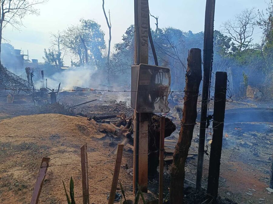 Incêndio destrói casas e área de mata no Estrela Porã; causas ainda são investigadas Incêndio destrói casas e área de mata no Estrela Porã; causas ainda são investigadas