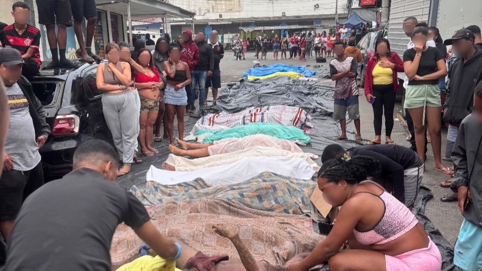 Megaoperação no Rio: mais 64 corpos são achados em mata e nº total de mortos chega a 128 Megaoperação no Rio: mais 64 corpos são achados em mata e nº total de mortos chega a 128
