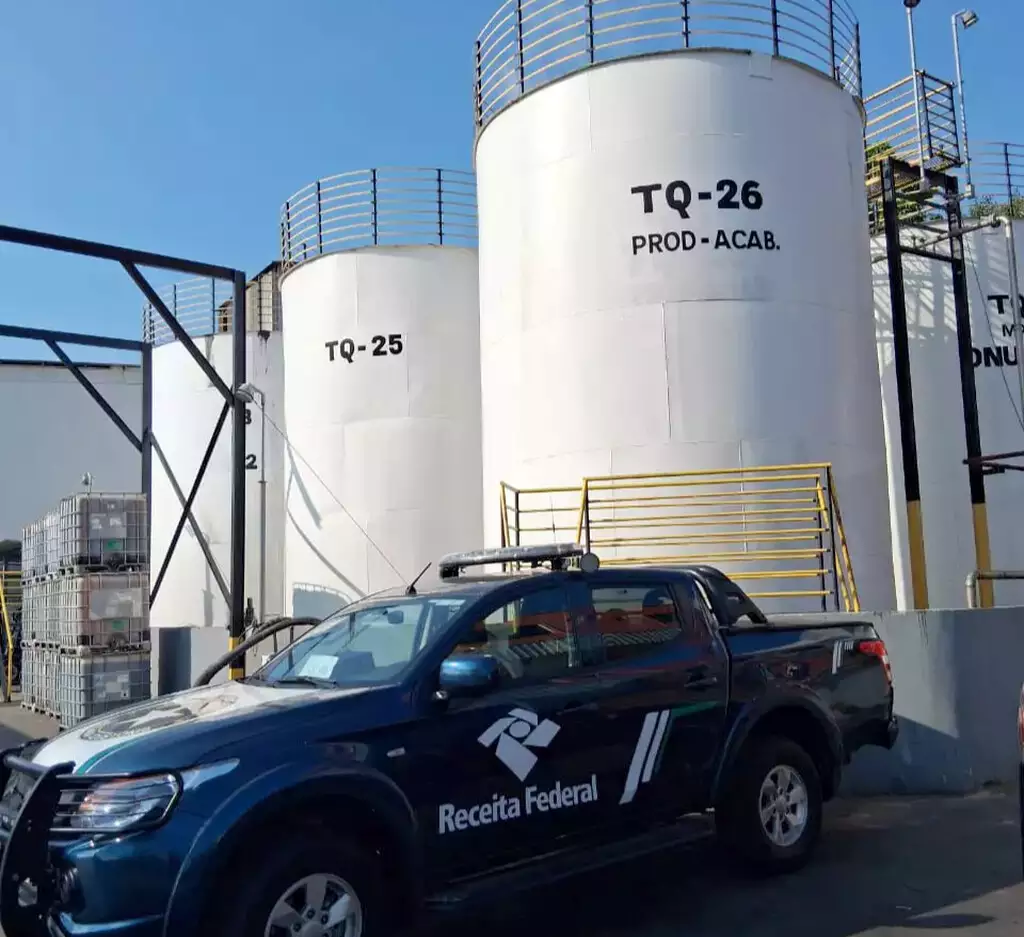 Operação Alquimia rastreia rota do metanol em Caarapó, Dourados e mais uma cidade do MS Operação Alquimia rastreia rota do metanol em Caarapó, Dourados e mais uma cidade do MS