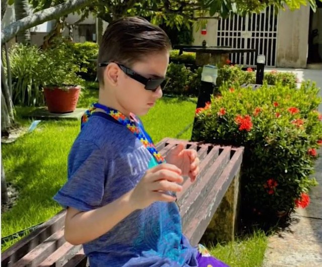 Menino autista de 11 anos morto asfixiado pelo pai por causa da pensão alimentícia: entenda o caso Menino autista de 11 anos morto asfixiado pelo pai por causa da pensão alimentícia: entenda o caso