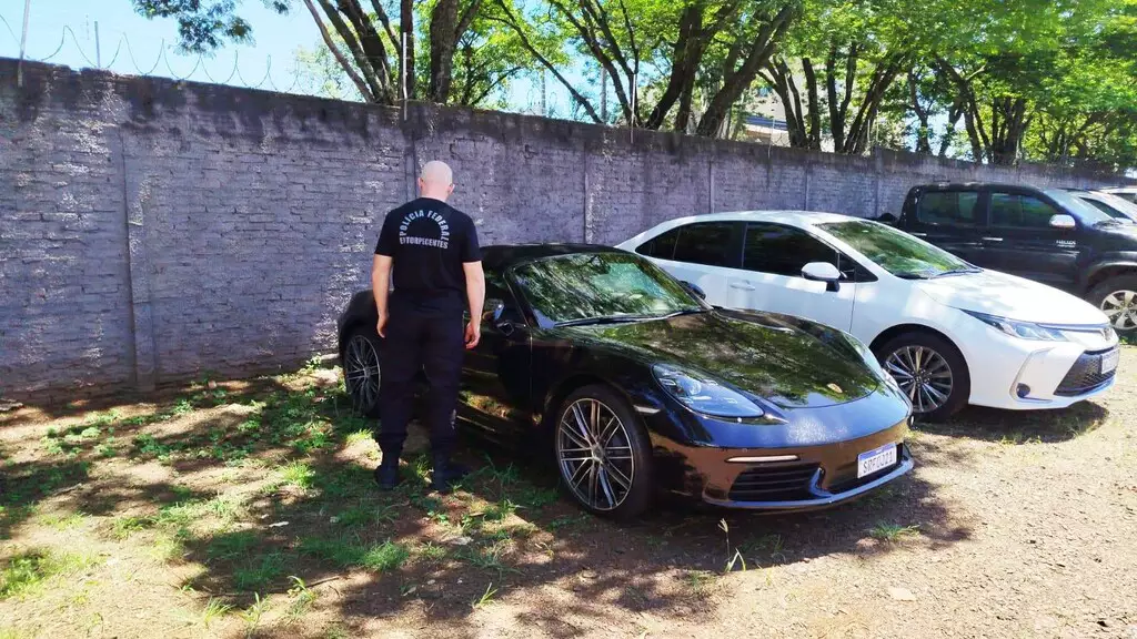 Empresário é preso e Porsche de contador apreendido em ação contra o tráfico em Dourados