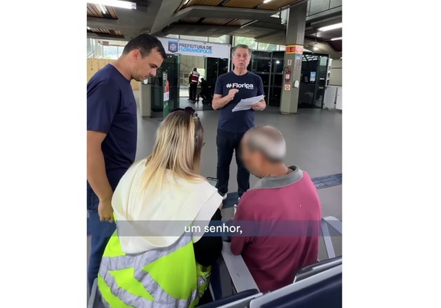Prefeito de Florianópolis divulga 'posto de controle' para frear migração de pessoas sem emprego Prefeito de Florianópolis divulga 'posto de controle' para frear migração de pessoas sem emprego