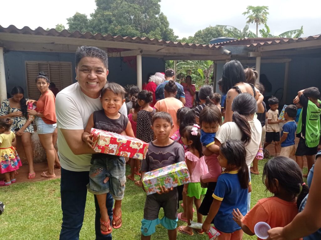 Em Dourados, Rotary Água Boa faz ação de fim de ano na Aldeia Jaguapiru