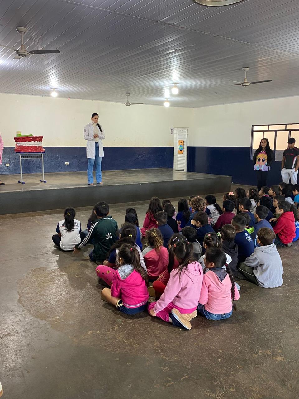 Dia “B” da Saúde Bucal mobiliza municípios de MS com técnica minimamente invasiva para tratar cárie em crianças