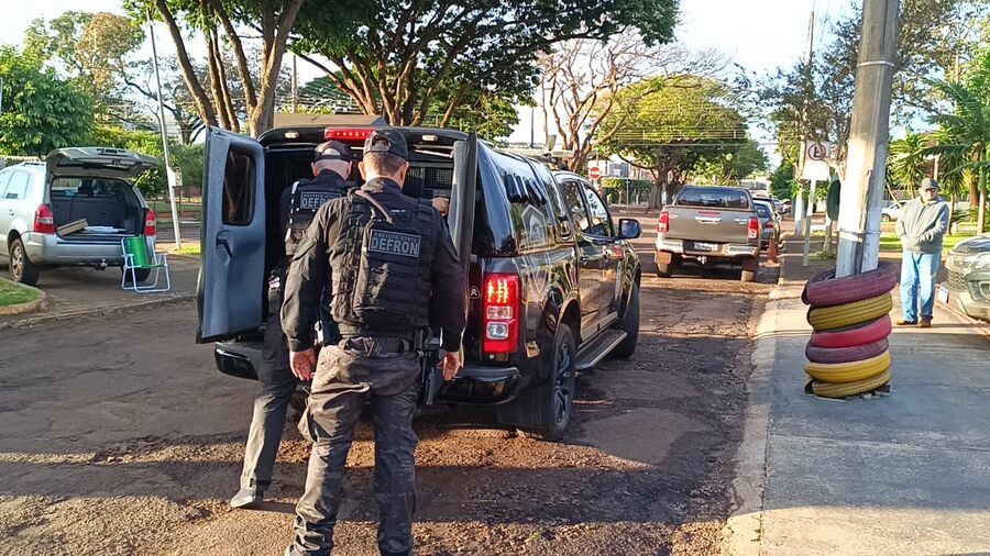 Investigados por roubos a "muambeiros" são alvo de operação em Dourados