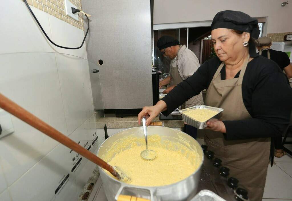 Sopa e chipa paraguaia fazem Juan voltar à ativa aos 71 anos