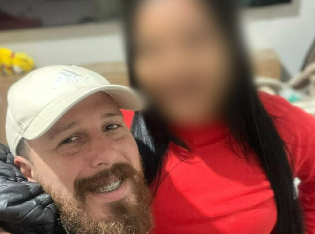 Moradores fazem passeata por justiça após morte de homem em Bonito Moradores fazem passeata por justiça após morte de homem em Bonito