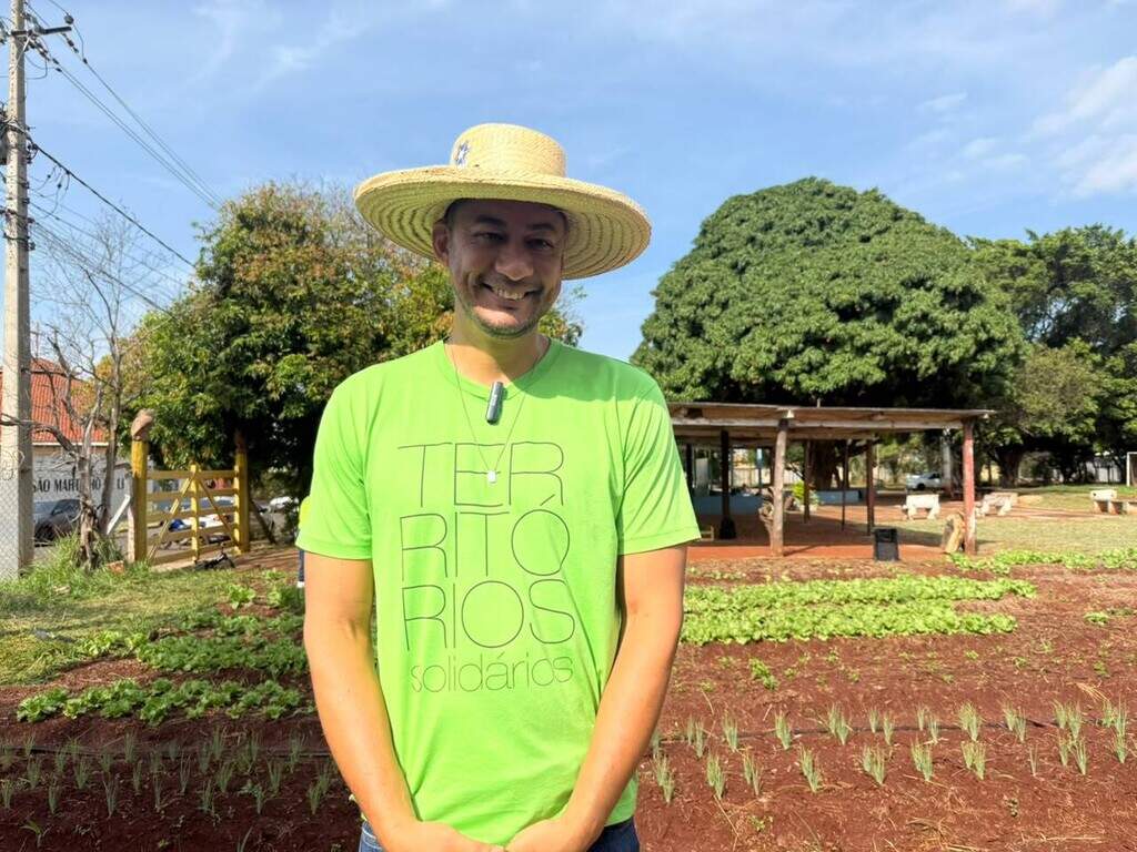 Da terra ao prato, horta quilombola faz florescer histórias e tradições Da terra ao prato, horta quilombola faz florescer histórias e tradições