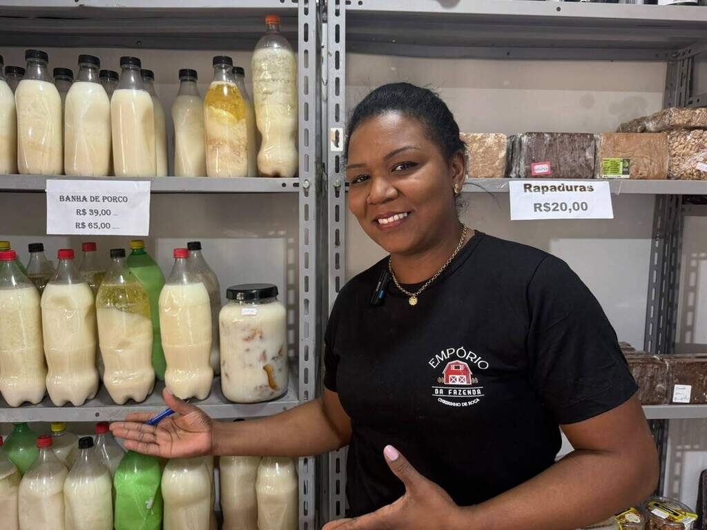 Irene deixou salão para abrir loja com vaca e gostinho de vida na roça Irene deixou salão para abrir loja com vaca e gostinho de vida na roça