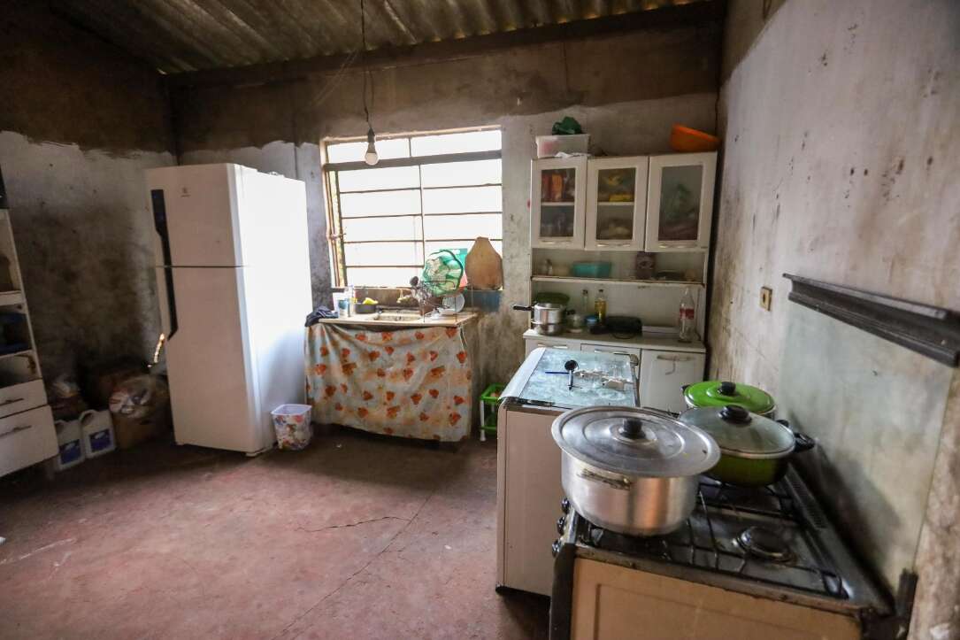 Aos 26 anos, Gabriel vira porto seguro dos 6 irmãos após perder a mãe Aos 26 anos, Gabriel vira porto seguro dos 6 irmãos após perder a mãe