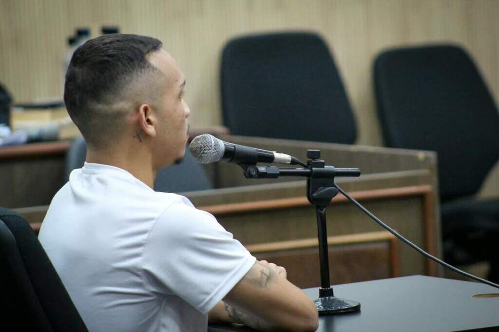 “Não sei o que falar, não fiz isso”, diz réu por matar amiga da namorada
