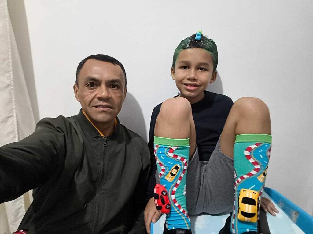 Após filho vencer infecção grave, pai pedala 320 km para pagar promessa Após filho vencer infecção grave, pai pedala 320 km para pagar promessa