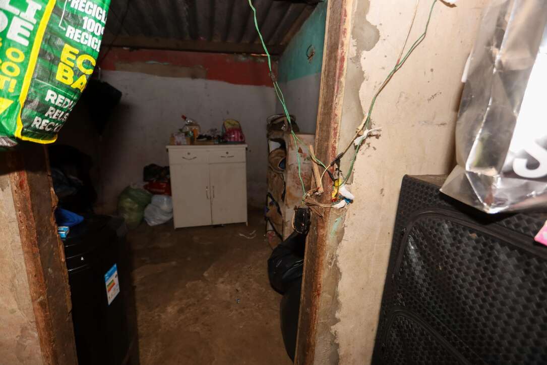Aos 26 anos, Gabriel vira porto seguro dos 6 irmãos após perder a mãe Aos 26 anos, Gabriel vira porto seguro dos 6 irmãos após perder a mãe