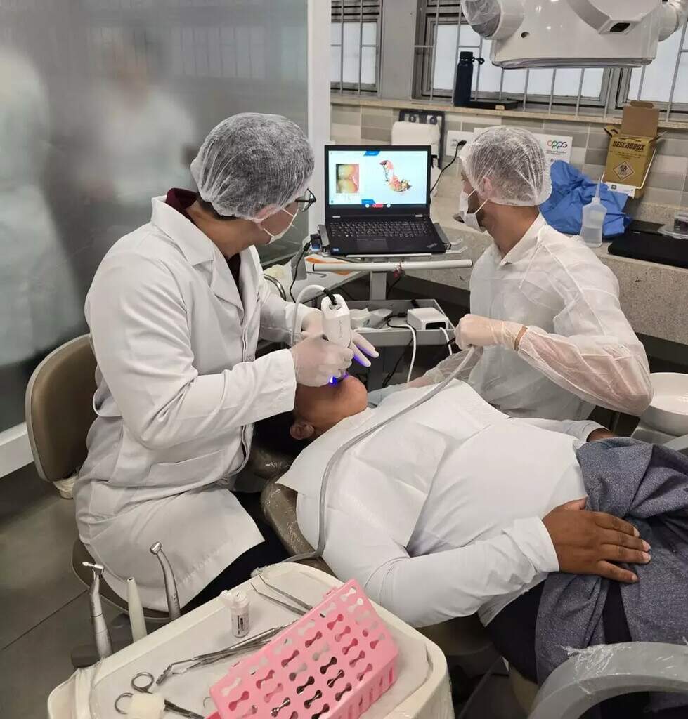Capital recebe tecnologia para fabricar próteses dentárias no SUS, ainda sem uso Capital recebe tecnologia para fabricar próteses dentárias no SUS, ainda sem uso