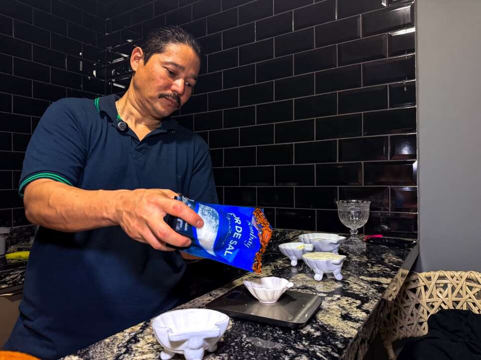 Caramelo salgado: aprenda ponto certo fazendo versões em casa Caramelo salgado: aprenda ponto certo fazendo versões em casa