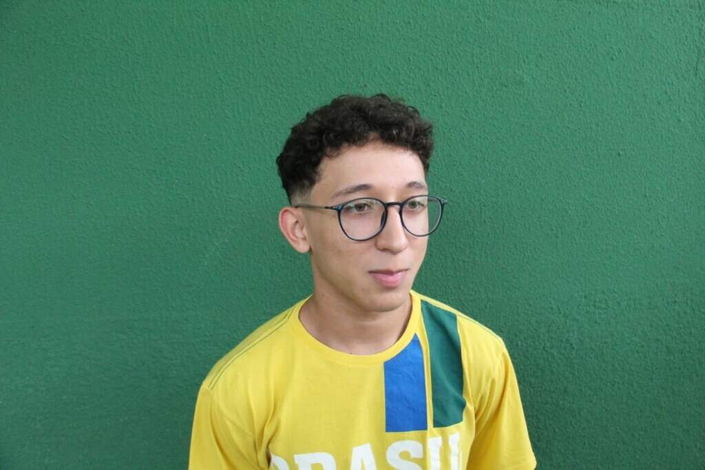Sem obrigação, adolescentes de MS encaram voto como dever democrático Sem obrigação, adolescentes de MS encaram voto como dever democrático