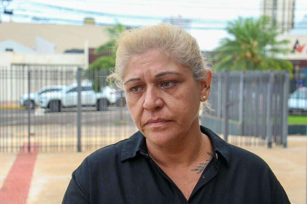 “Atirou sem motivo nenhum”, diz avó de jovem morta por namorado da amiga “Atirou sem motivo nenhum”, diz avó de jovem morta por namorado da amiga