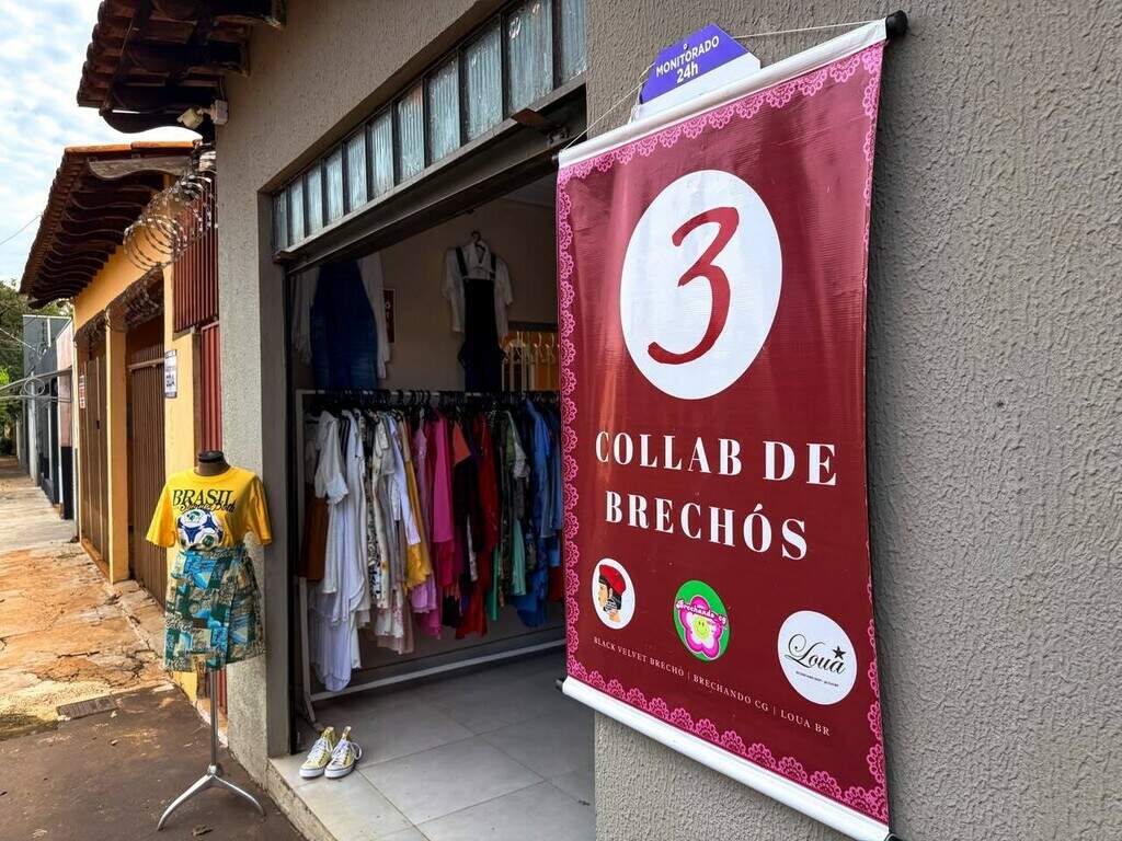 Amigas juntam estilos e criam brechó com sala de peças a R$ 10,00 Amigas juntam estilos e criam brechó com sala de peças a R$ 10,00