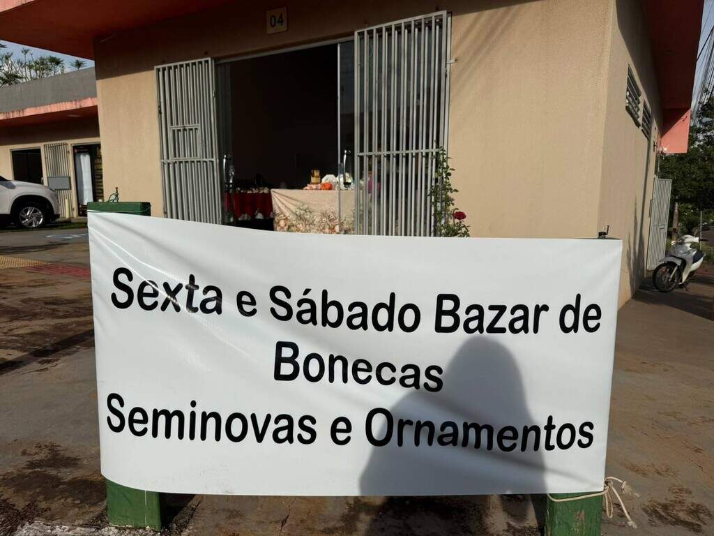 De bonecas de milho a 300 peças, Marlene abre bazar de lembranças
