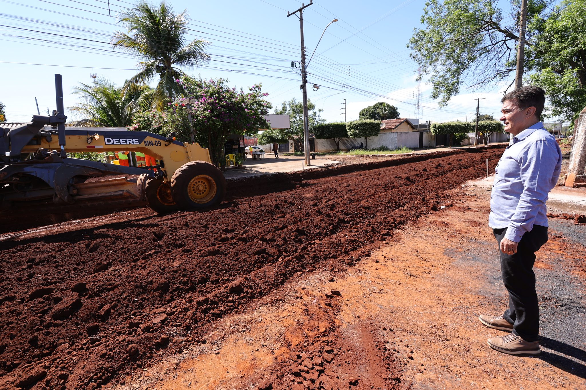 Prefeitura acelera recapeamento em Dourados com obras no fim de semana