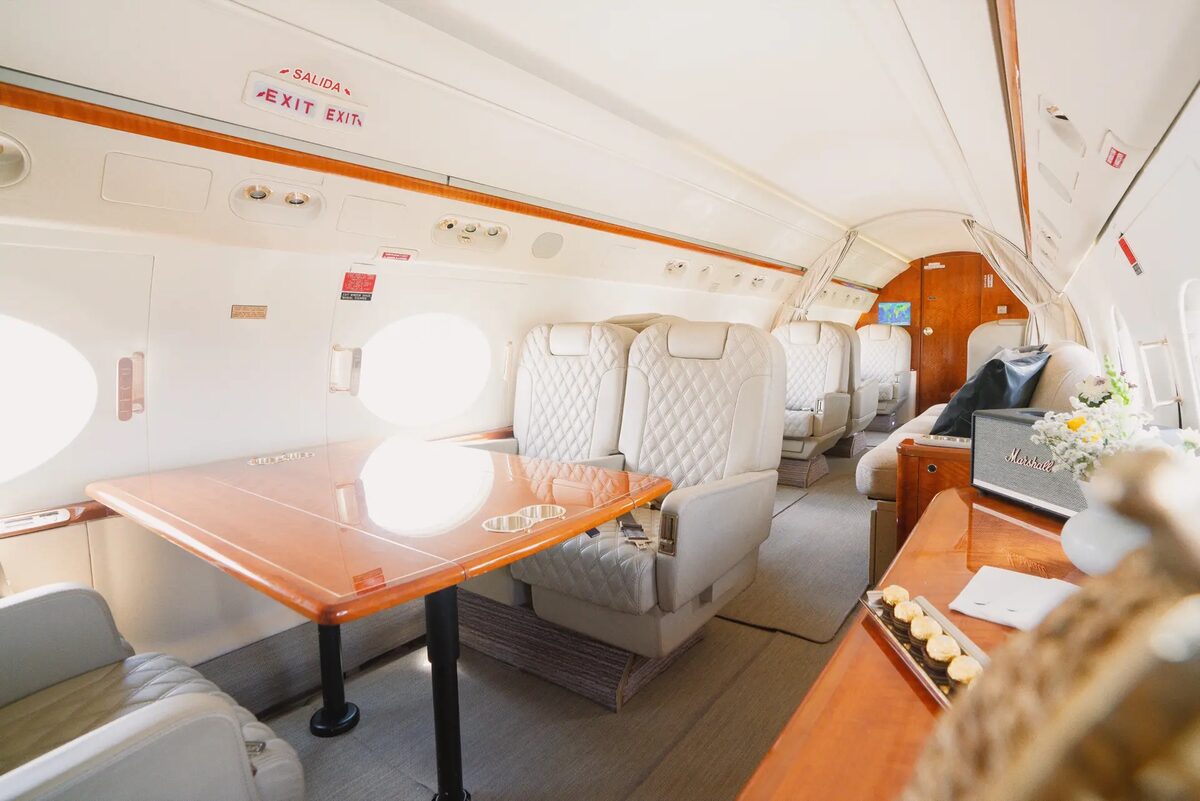 Como é o avião que levou Flávio Bolsonaro e a família para os EUA; veja Como é o avião que levou Flávio Bolsonaro e a família para os EUA; veja