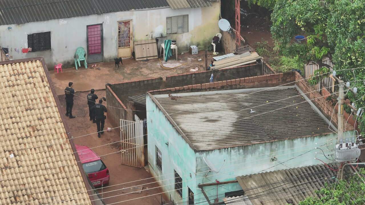 Preso pela FICCO, suspeito de sequestrar filha de Palermo passa por custódia Preso pela FICCO, suspeito de sequestrar filha de Palermo passa por custódia