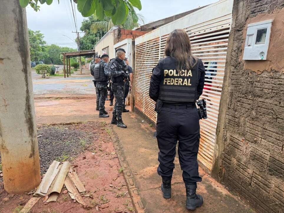 Preso pela FICCO, suspeito de sequestrar filha de Palermo passa por custódia Preso pela FICCO, suspeito de sequestrar filha de Palermo passa por custódia