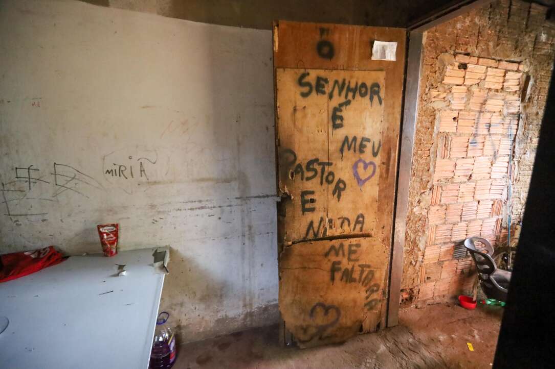 Aos 26 anos, Gabriel vira porto seguro dos 6 irmãos após perder a mãe Aos 26 anos, Gabriel vira porto seguro dos 6 irmãos após perder a mãe