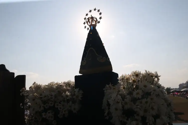 Nossa Senhora Aparecida: 95 anos da padroeira do Brasil; entenda Nossa Senhora Aparecida: 95 anos da padroeira do Brasil; entenda