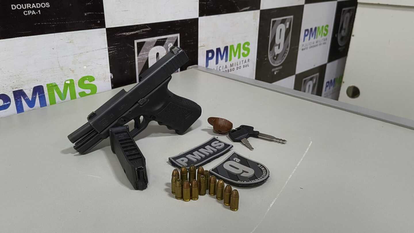 Jovem de 20 anos é preso com pistola calibre 380 em Dourados Jovem de 20 anos é preso com pistola calibre 380 em Dourados