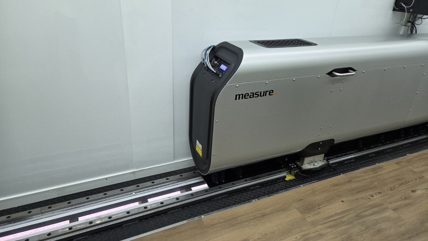 Caminhão com laser e inteligência artificial fará 'raio-x' do asfalto na BR-163 Caminhão com laser e inteligência artificial fará 'raio-x' do asfalto na BR-163