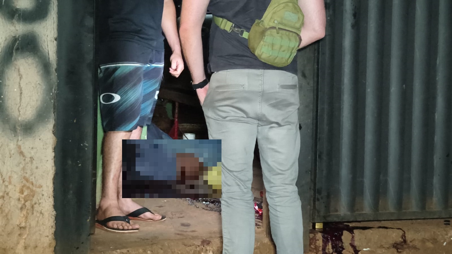 Vídeo mostra momento que homem é assassinado por integrantes do CV em Dourados Vídeo mostra momento que homem é assassinado por integrantes do CV em Dourados
