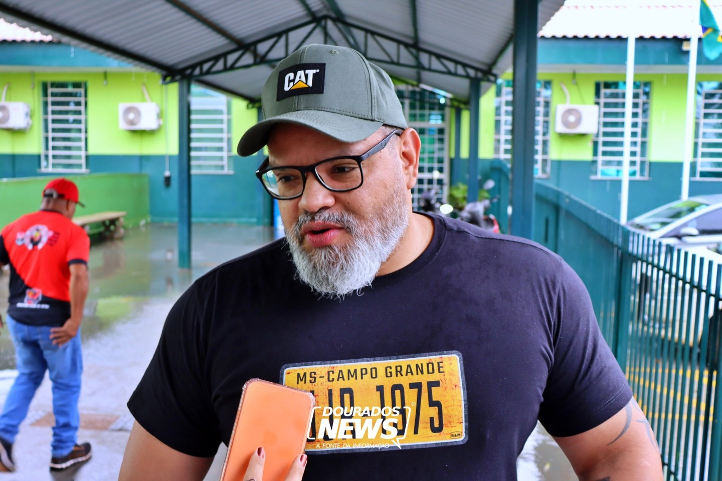 Com escolha apenas para presidência, votação flui rapidamente em Dourados Com escolha apenas para presidência, votação flui rapidamente em Dourados