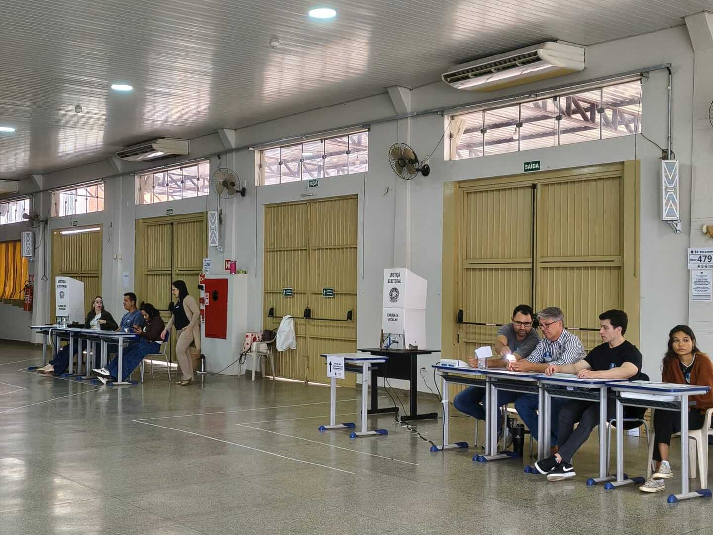 Mais de mil pessoas estão habilitadas para voto em trânsito em Dourados Mais de mil pessoas estão habilitadas para voto em trânsito em Dourados
