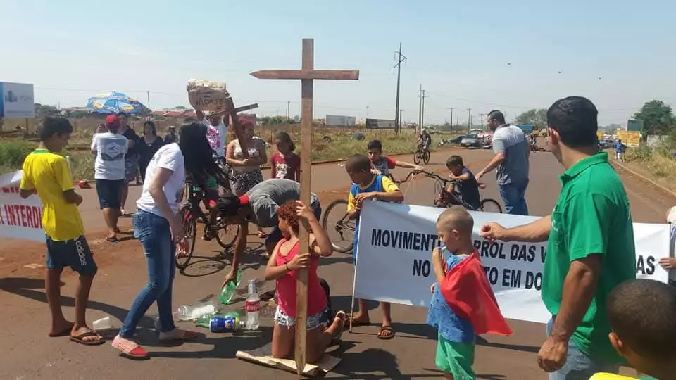 Dourados terá a primeira passarela elevada para pedestre Dourados terá a primeira passarela elevada para pedestre